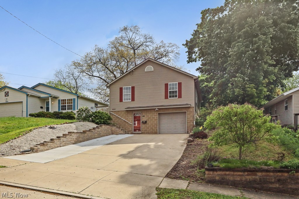 291 Schrop Avenue Akron OH 44312