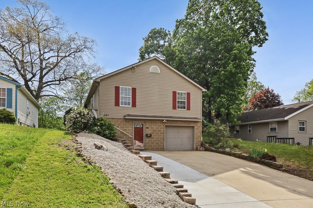 291 Schrop Avenue Akron OH 44312