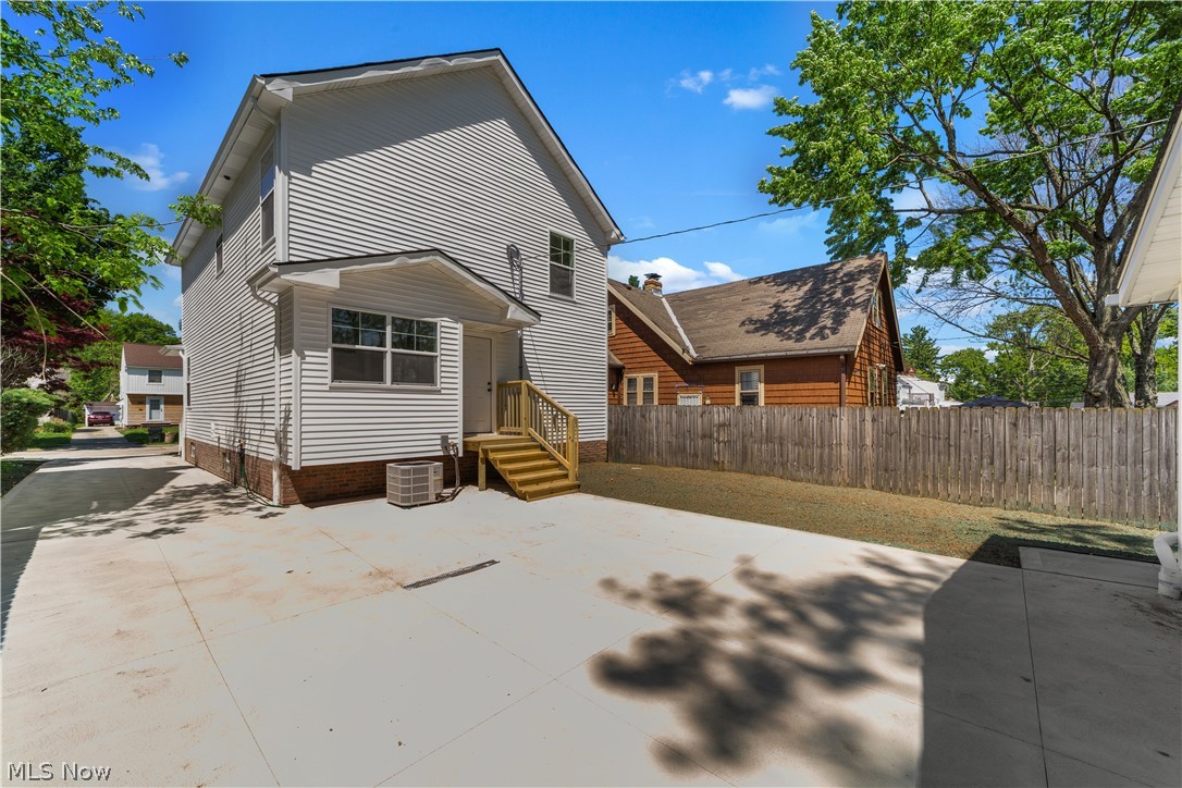 1141 Winston Road South Euclid OH 44121