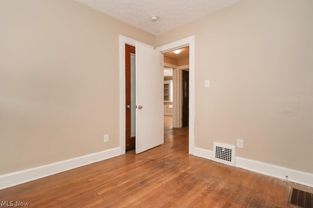 3554 Raymont Boulevard University Heights OH 44118