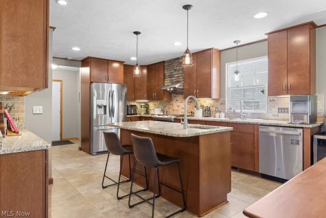 1021 Ledgestone Drive Wadsworth OH 44281