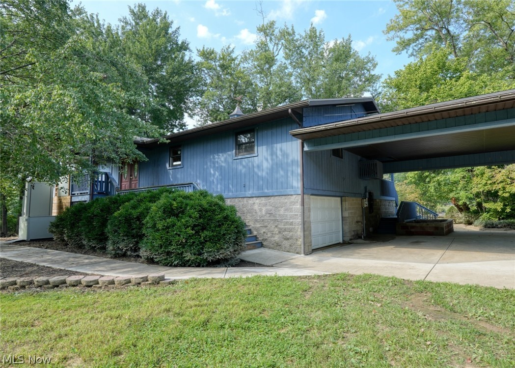 7707 Pioneer Drive Blue Rock OH 43720