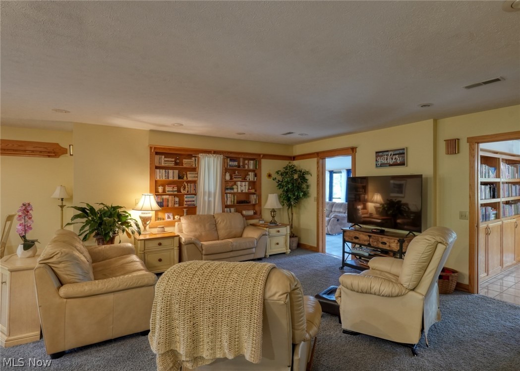 7707 Pioneer Drive Blue Rock OH 43720