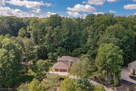 1040 Riverwoods Drive Akron OH 44313
