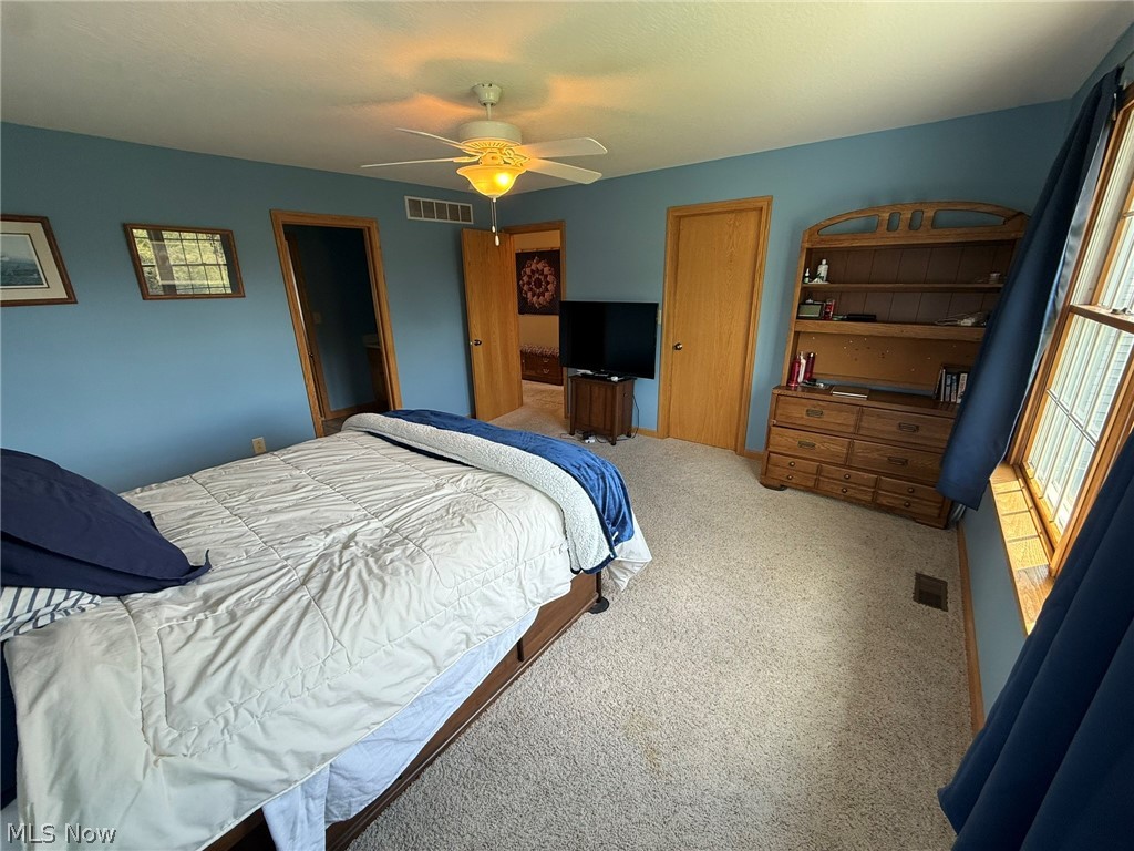 734 Pga Boulevard NE New Philadelphia OH 44663