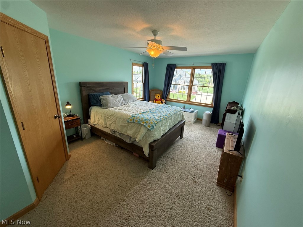 734 Pga Boulevard NE New Philadelphia OH 44663