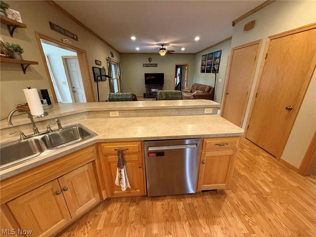 734 Pga Boulevard NE New Philadelphia OH 44663