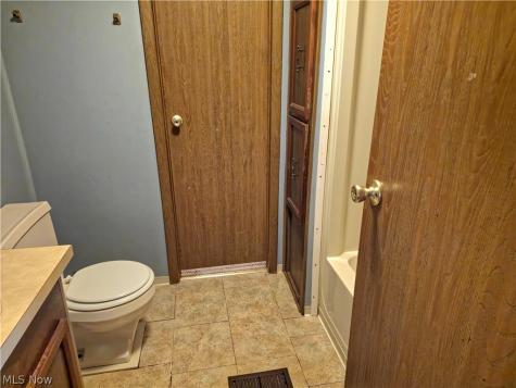 12338 Honeylocust Lane Garrettsville OH 44231