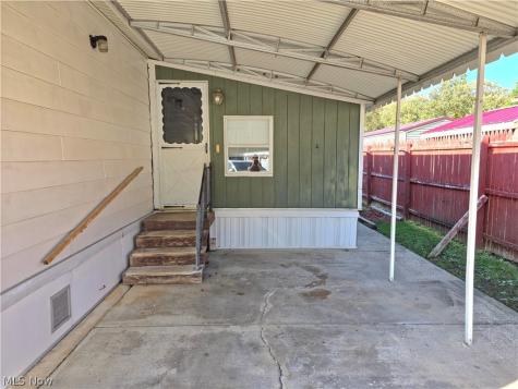 12338 Honeylocust Lane Garrettsville OH 44231