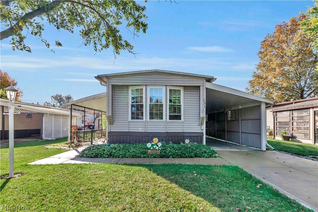 131 Hickory Circle Elyria OH 44035