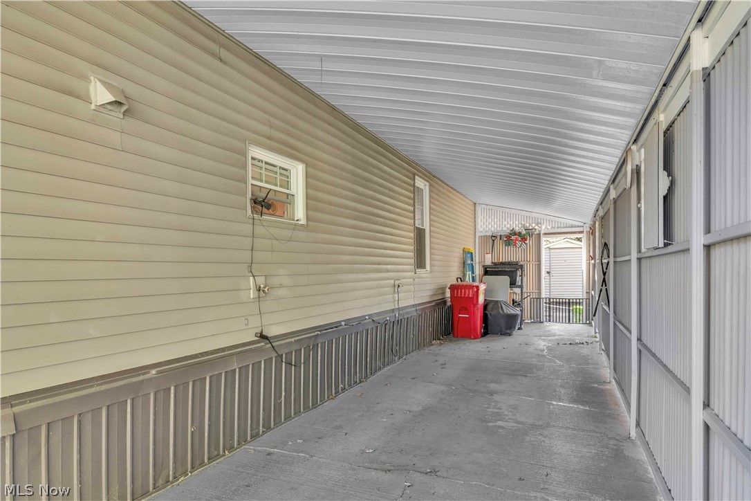 131 Hickory Circle Elyria OH 44035