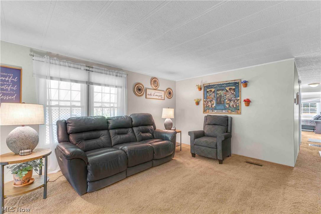 131 Hickory Circle Elyria OH 44035
