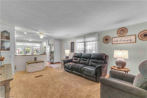 131 Hickory Circle Elyria OH 44035