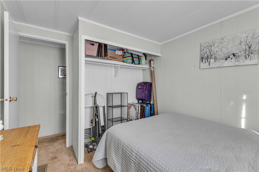 131 Hickory Circle Elyria OH 44035