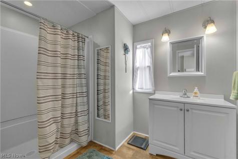 131 Hickory Circle Elyria OH 44035