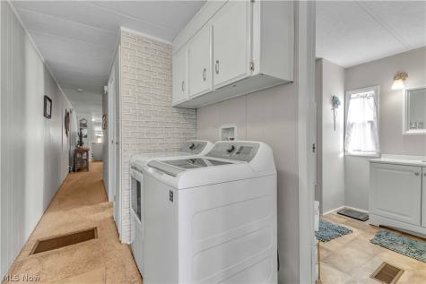 131 Hickory Circle Elyria OH 44035