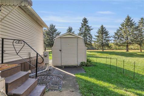 131 Hickory Circle Elyria OH 44035