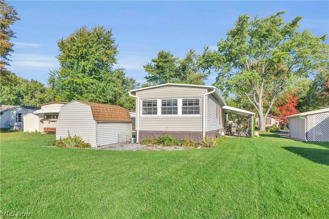 131 Hickory Circle Elyria OH 44035