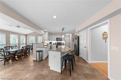 4712 Churchill Drive Avon OH 44011