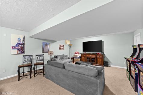 4712 Churchill Drive Avon OH 44011
