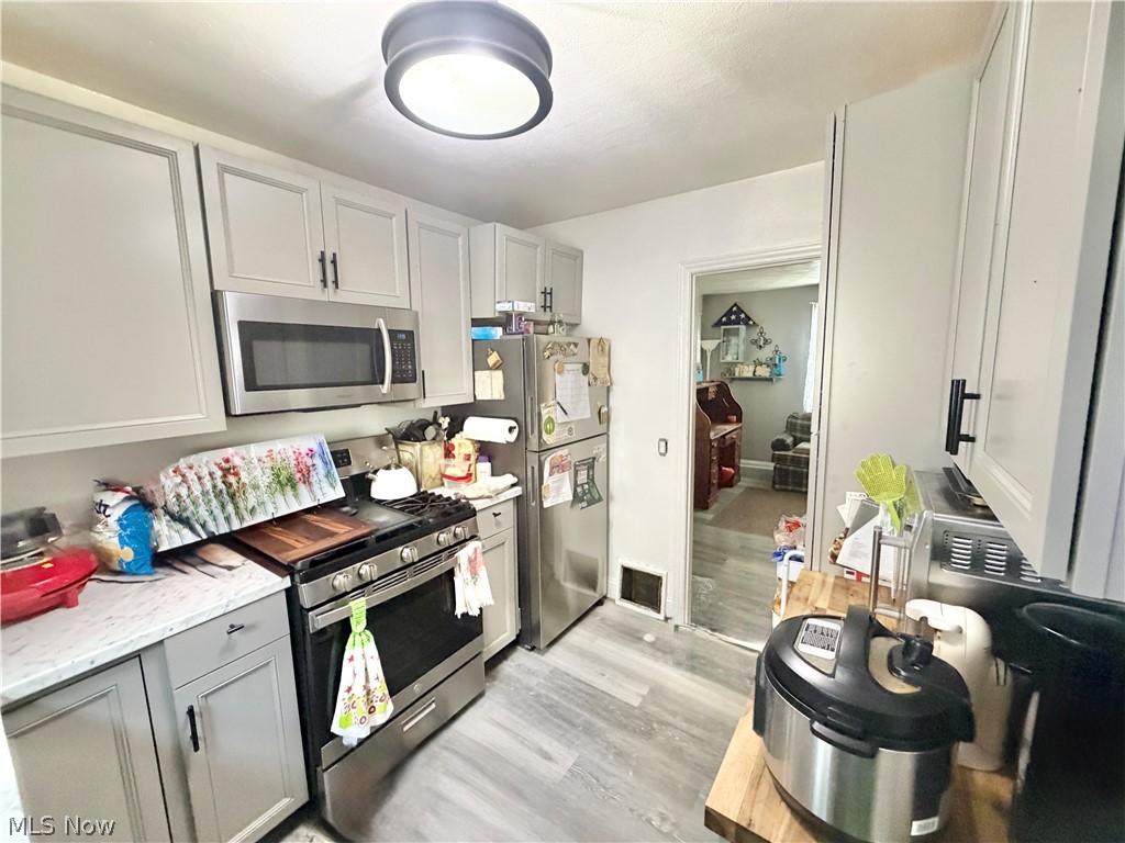 616 Garfield Avenue Elyria OH 44035