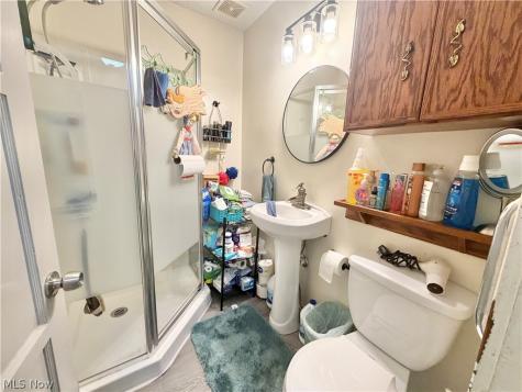 616 Garfield Avenue Elyria OH 44035