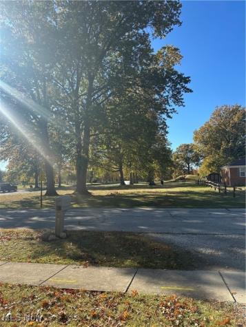 2143 Eaton Drive Avon OH 44011