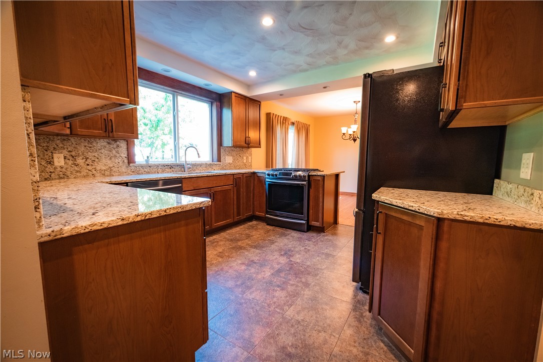5 Lee Drive Poland OH 44514