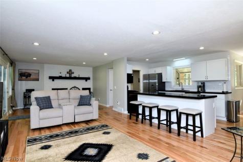4240 Som Center Road Moreland Hills OH 44022