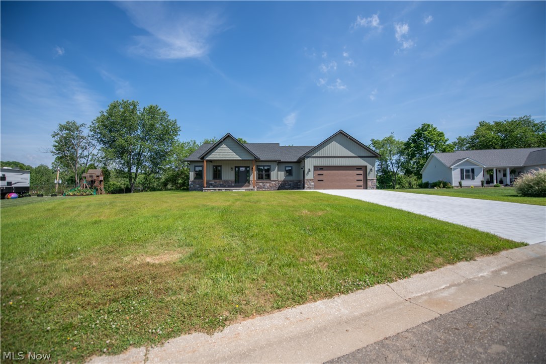 453 Shane Avenue Waynesburg OH 44688