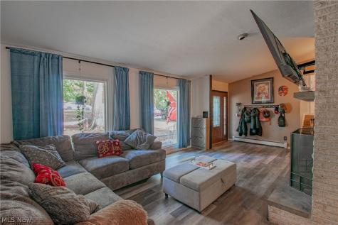 320 Hanna Drive Tallmadge OH 44278