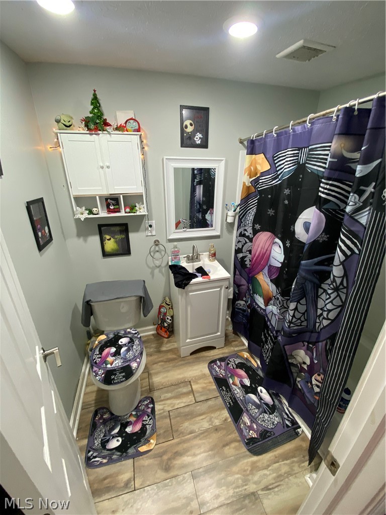 2251 W 67th Street Cleveland OH 44102