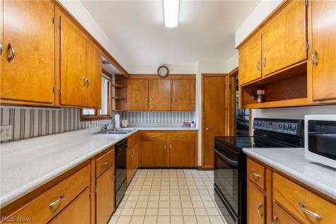 525 33rd Street NW Canton OH 44709