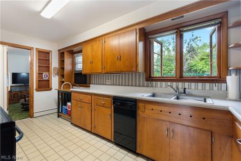 525 33rd Street NW Canton OH 44709