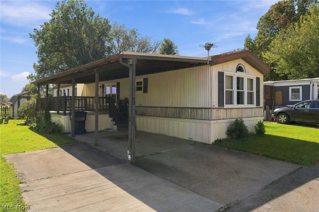 23 Oakwood Street Beloit OH 44609