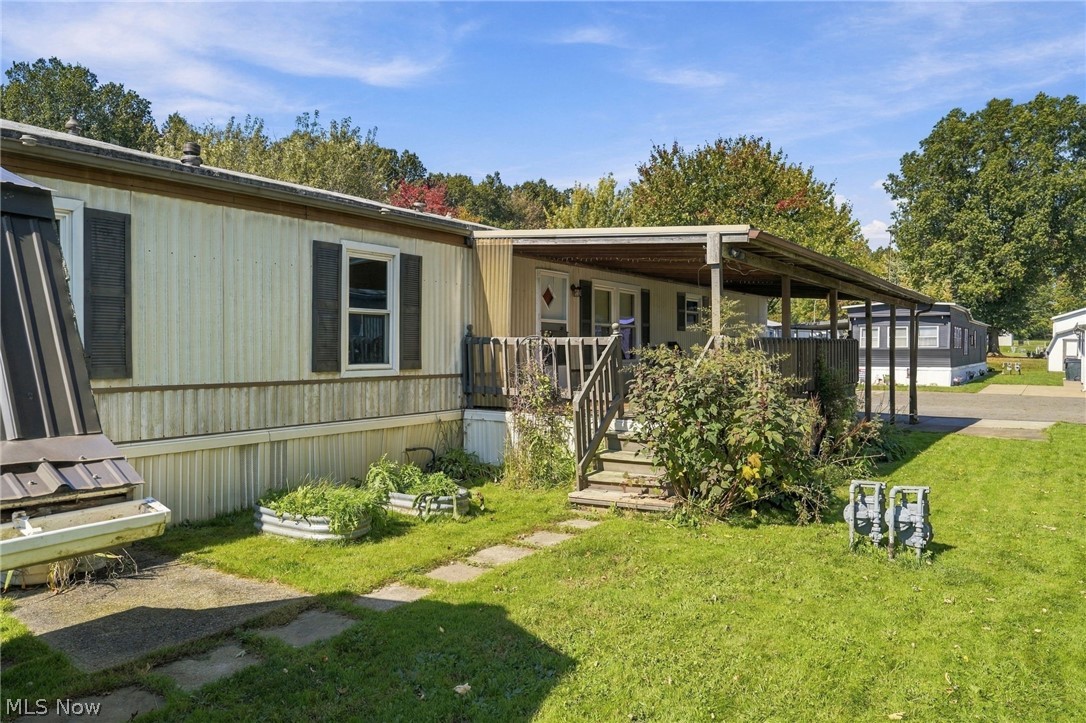 23 Oakwood Street Beloit OH 44609