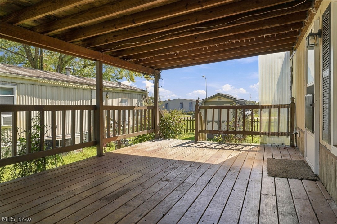 23 Oakwood Street Beloit OH 44609