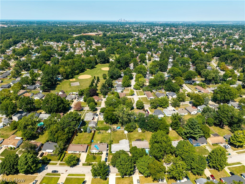 9298 Newkirk Drive Parma Heights OH 44130