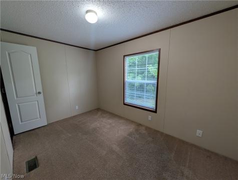 240 Cherry Bottom Glen Elyria OH 44035