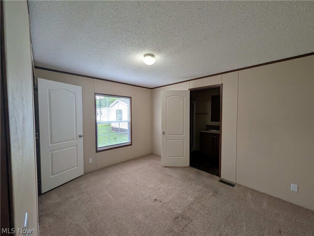 240 Cherry Bottom Glen Elyria OH 44035