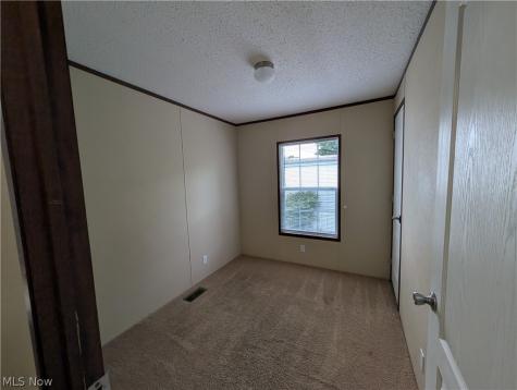 240 Cherry Bottom Glen Elyria OH 44035