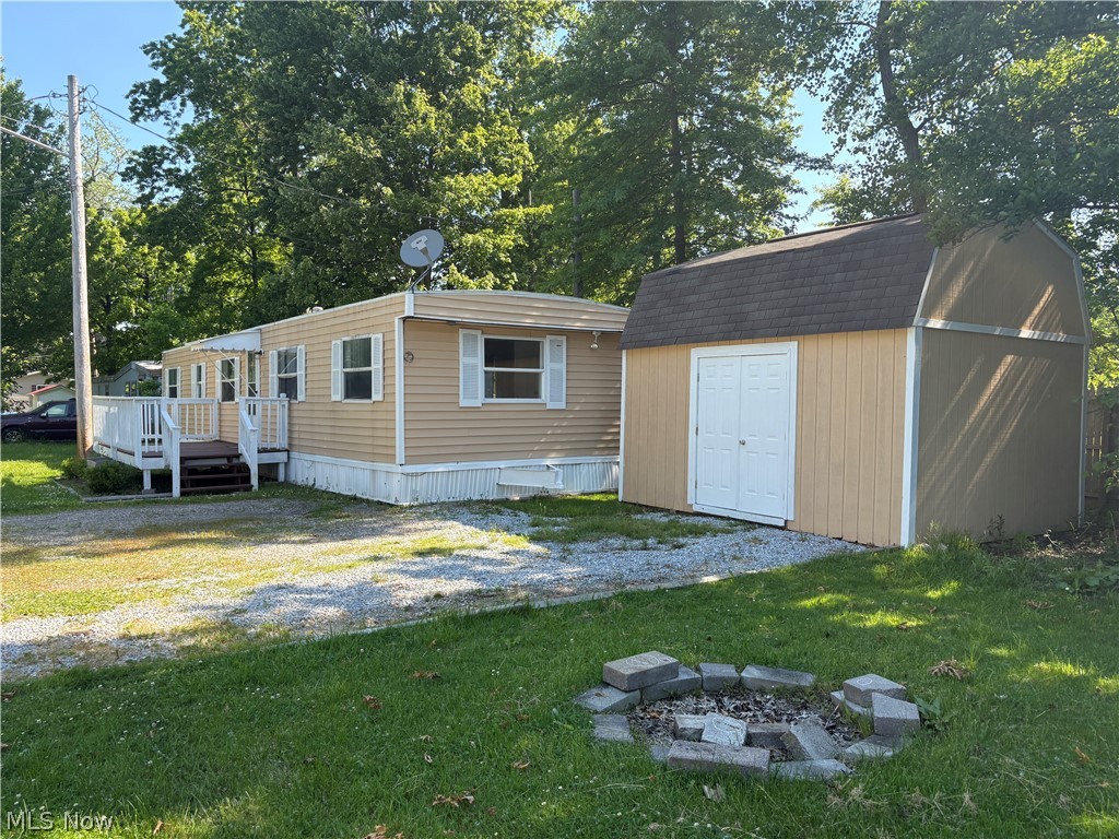 6800 Lake Road West Geneva OH 44041
