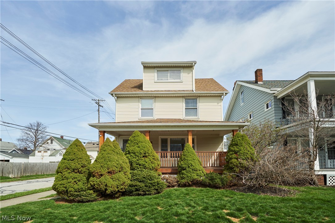 2111 Wascana Avenue Lakewood OH 44107