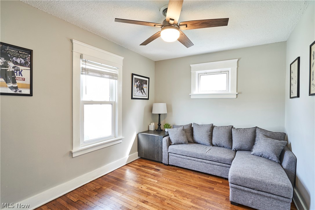 2111 Wascana Avenue Lakewood OH 44107