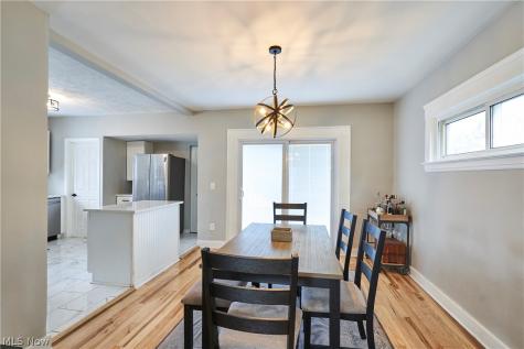 2111 Wascana Avenue Lakewood OH 44107