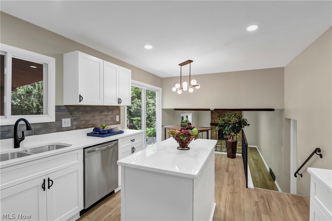 1581 N Circle View Drive Seven Hills OH 44131