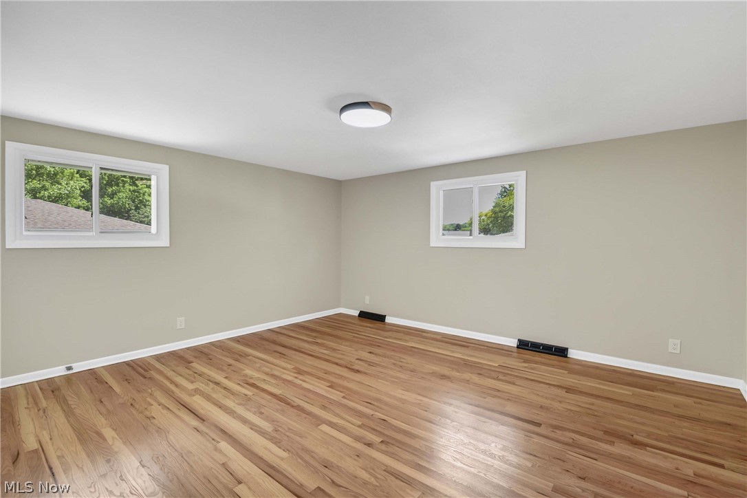 1581 N Circle View Drive Seven Hills OH 44131