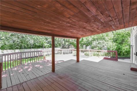 1581 N Circle View Drive Seven Hills OH 44131