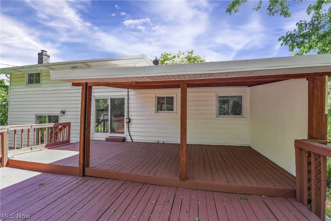 1581 N Circle View Drive Seven Hills OH 44131