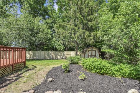 1581 N Circle View Drive Seven Hills OH 44131